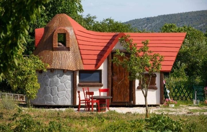 Отель Krka Fairytale Little Castle Скрадин Экстерьер фото